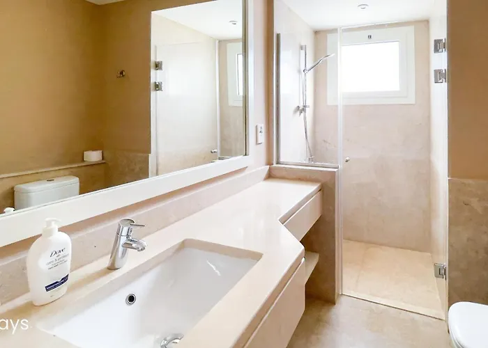 شقة Ollystays Private Heated Pool 4br Villa, Nanny Room! Joubal Near Marina