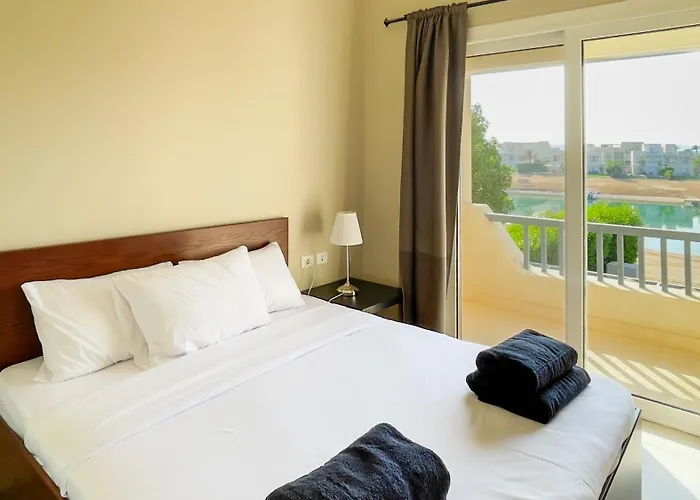 Ollystays Private Heated Pool 4br Villa, Nanny Room! Joubal Near Marina